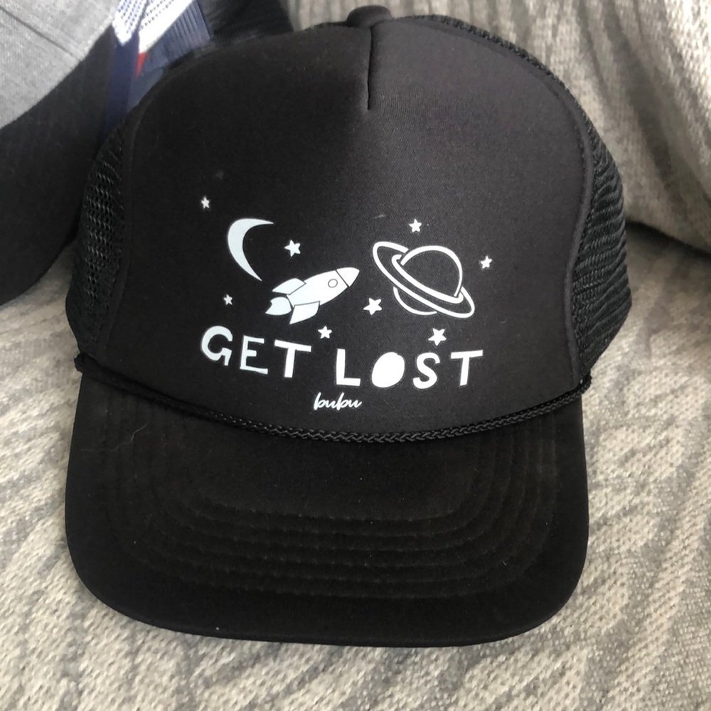 hat nearly new